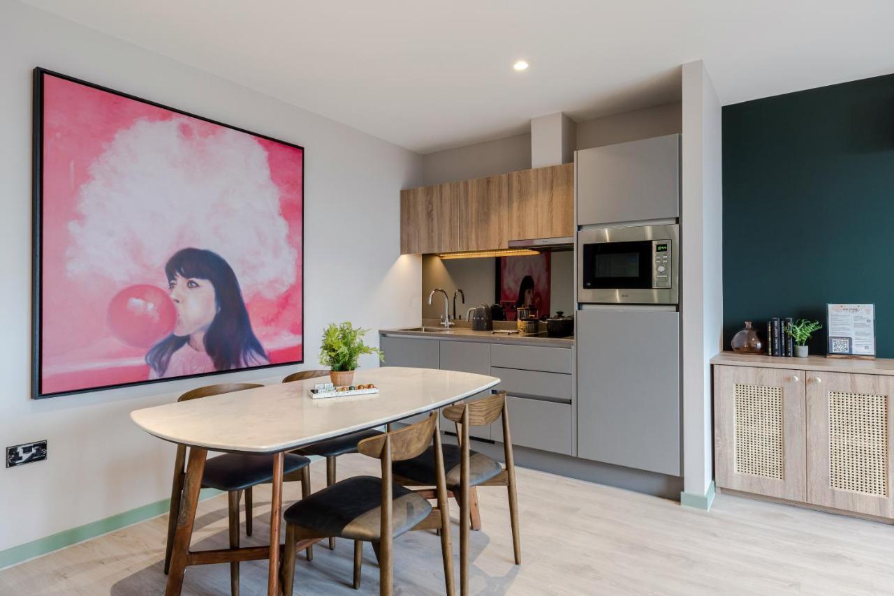 Your Apartment I Milton Keynes Eksteriør bilde